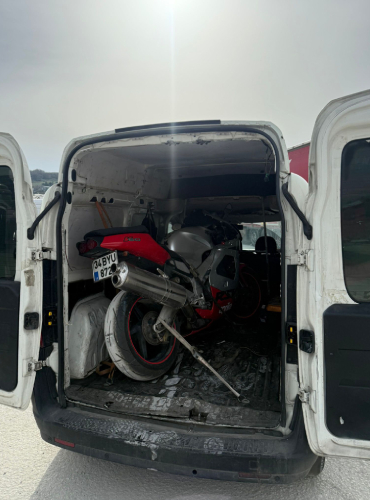 motosiklet yol servisi